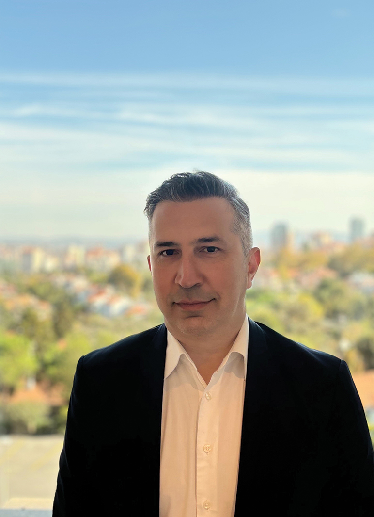 Özgür Temel